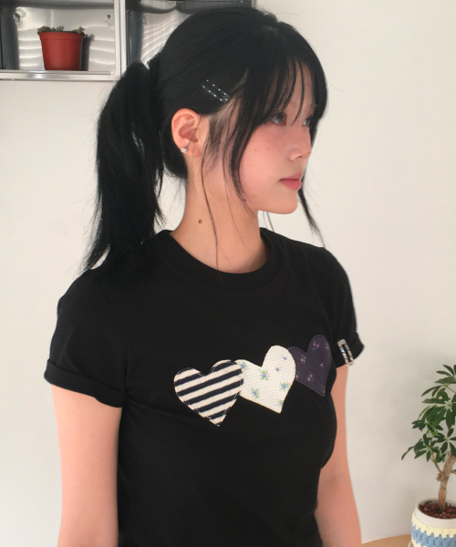 HEART PATCH COTTON T-SHIRT - 2 COLORS BLACK