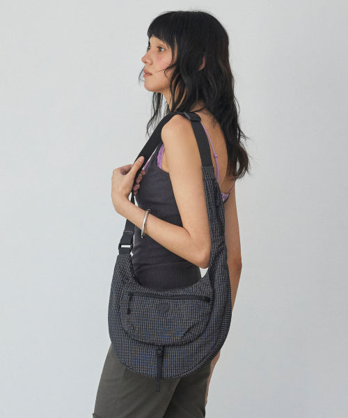 AIRY SLING BAG - 2 COLORS BLACK