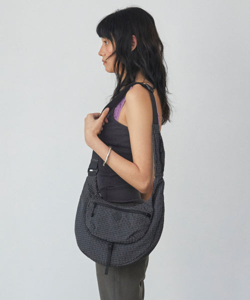 AIRY SLING BAG - 2 COLORS BLACK