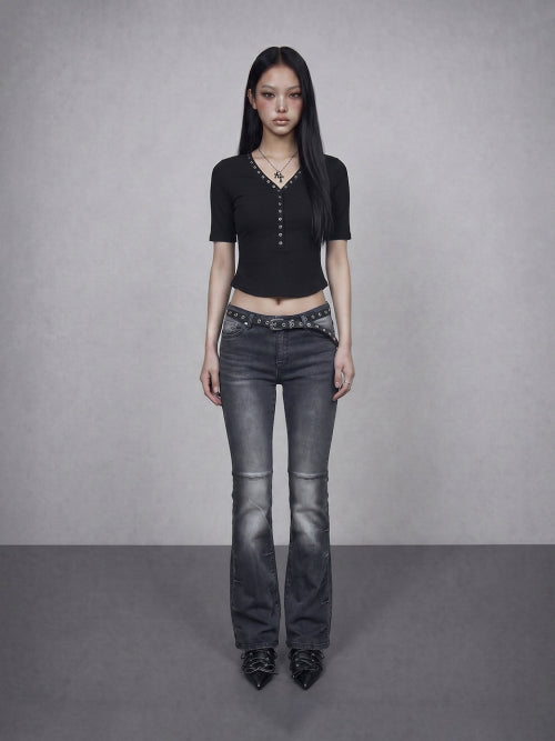 GLAM SNAP DETAIL V-NECK TEE BLACK