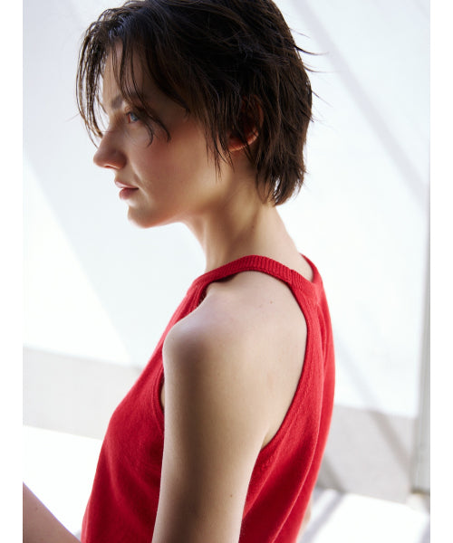 OPEN-BACK HALTER KNIT TOP - 3 COLORS RED