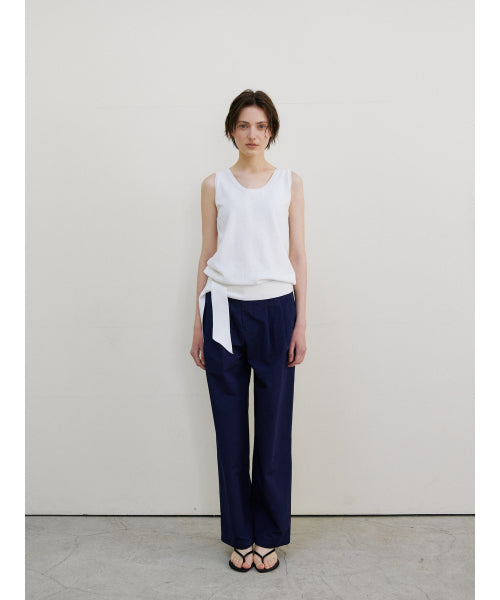 TIE SLEEVELESS KNIT TOP - 2 COLORS WHITE