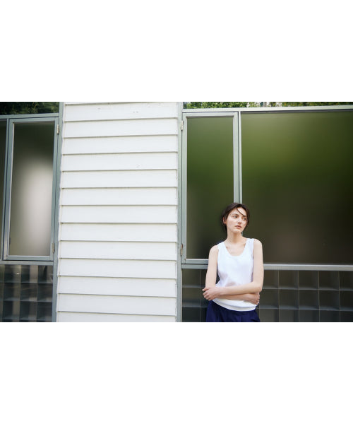 TIE SLEEVELESS KNIT TOP - 2 COLORS WHITE