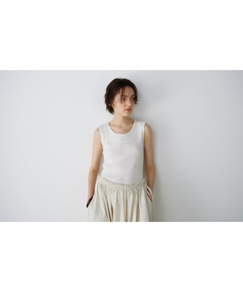 TRIMMING SLEEVELESS KNIT TOP - 2 COLORS IVORY