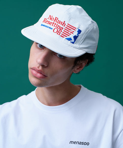 RUNNING SPORTS NO RUSH SHORT BRIM CAP - 5 COLORS WHITE