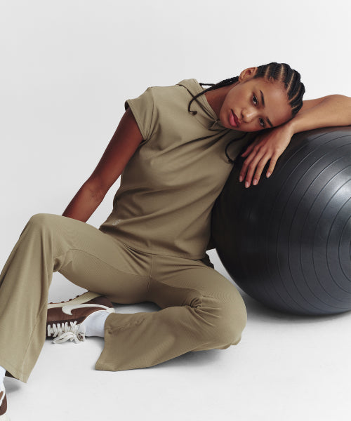 MOVE FIT BOOTCUT RIBBED PANTS - 3 COLORS BEIGE