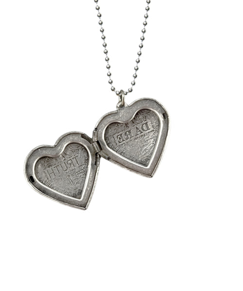 KEEPSAKE HEART NECKLACE SILVER