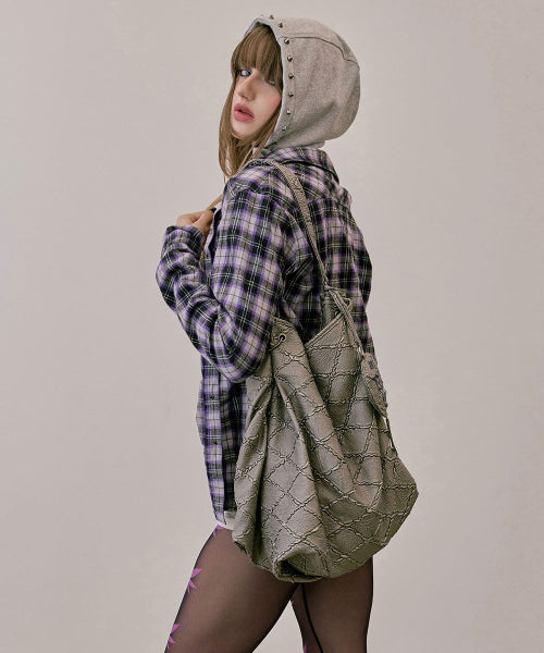 QUILTED SLOUCH BAG STONE AS SHOWN