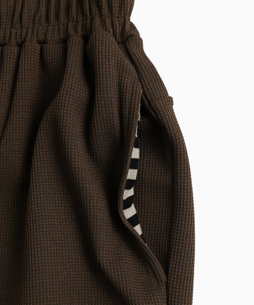 WAFFLE LAYERED WAIST PANTS - 3 COLORS BROWN