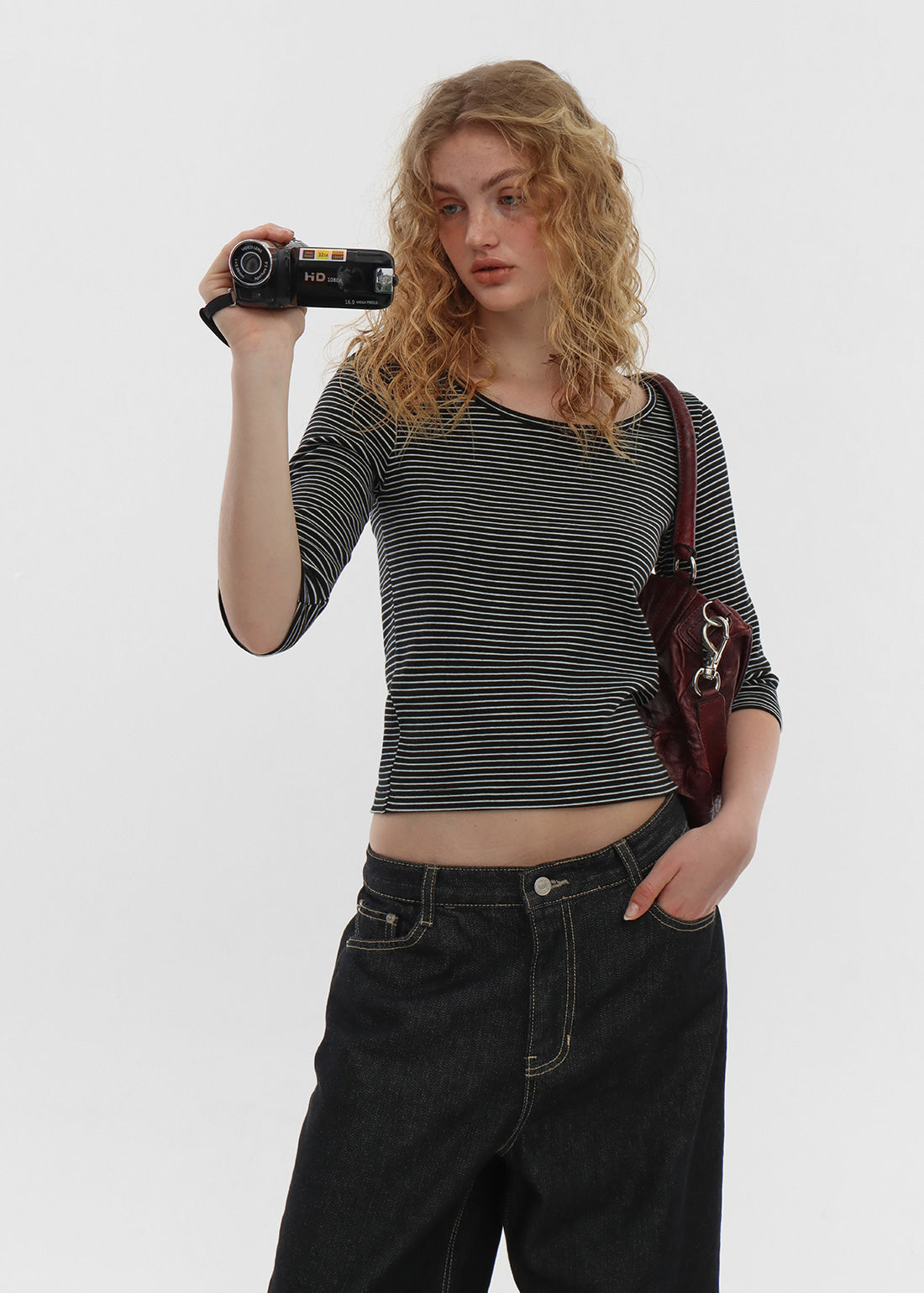 STANDARD U-NECK 3/4 SLEEVE TEE 2