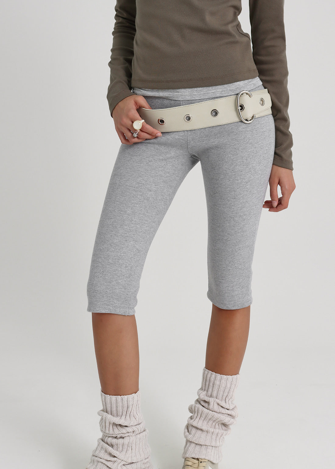 LIGHT SWEAT CAPRI PANTS 4