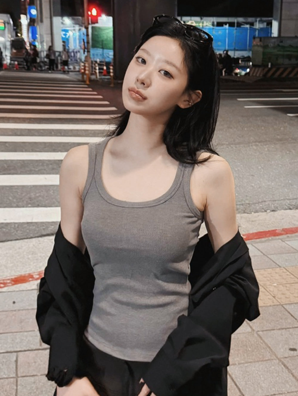 COMFORTABLE FIRM-FIT SLEEVELESS - 2 COLORS