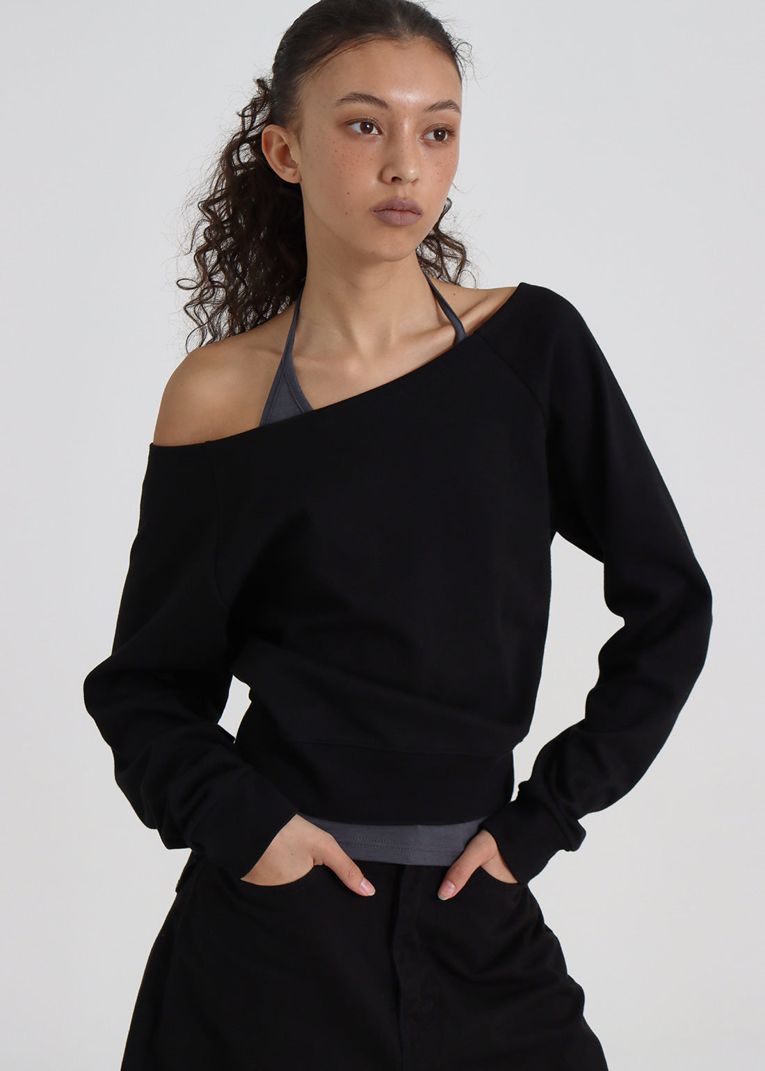 LIGHT SWEAT OFF-SHOULDER SWEATSHIRT 1
