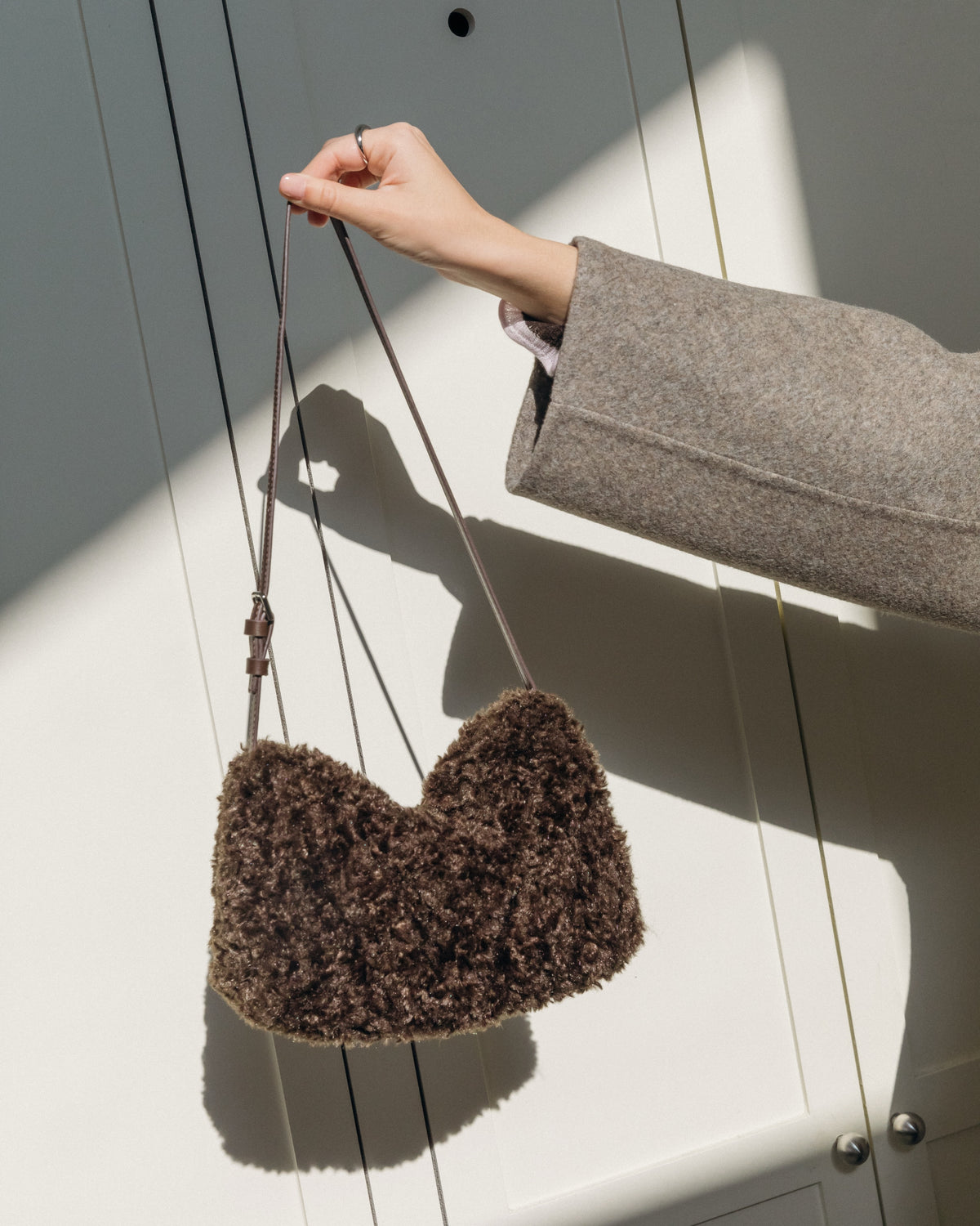 FURRY BAG - 2 COLORS IG