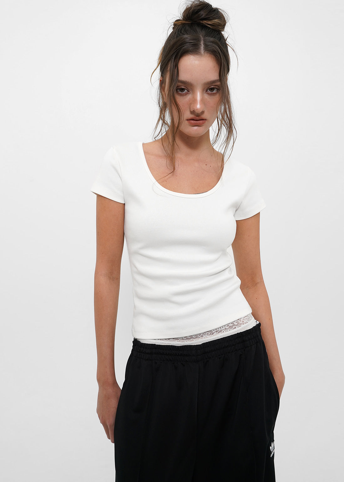 STANDARD SLIM U-NECK SHORT SLEEVE TEE 7