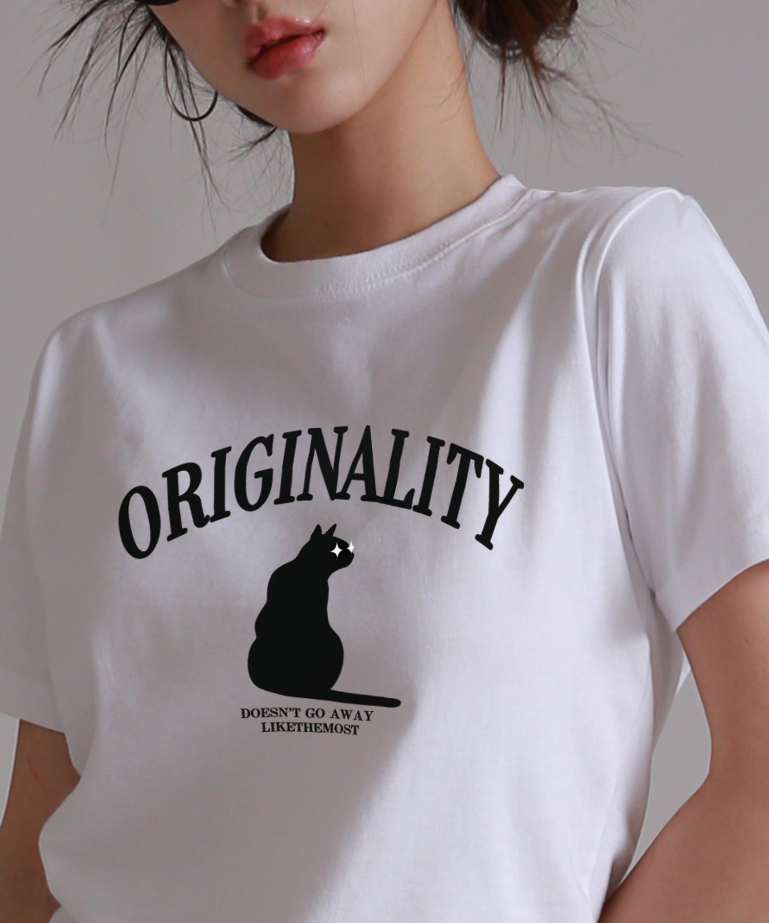 ONE CAT WOMEN REGULAR BASIC T-SHIRT - 2 COLORS