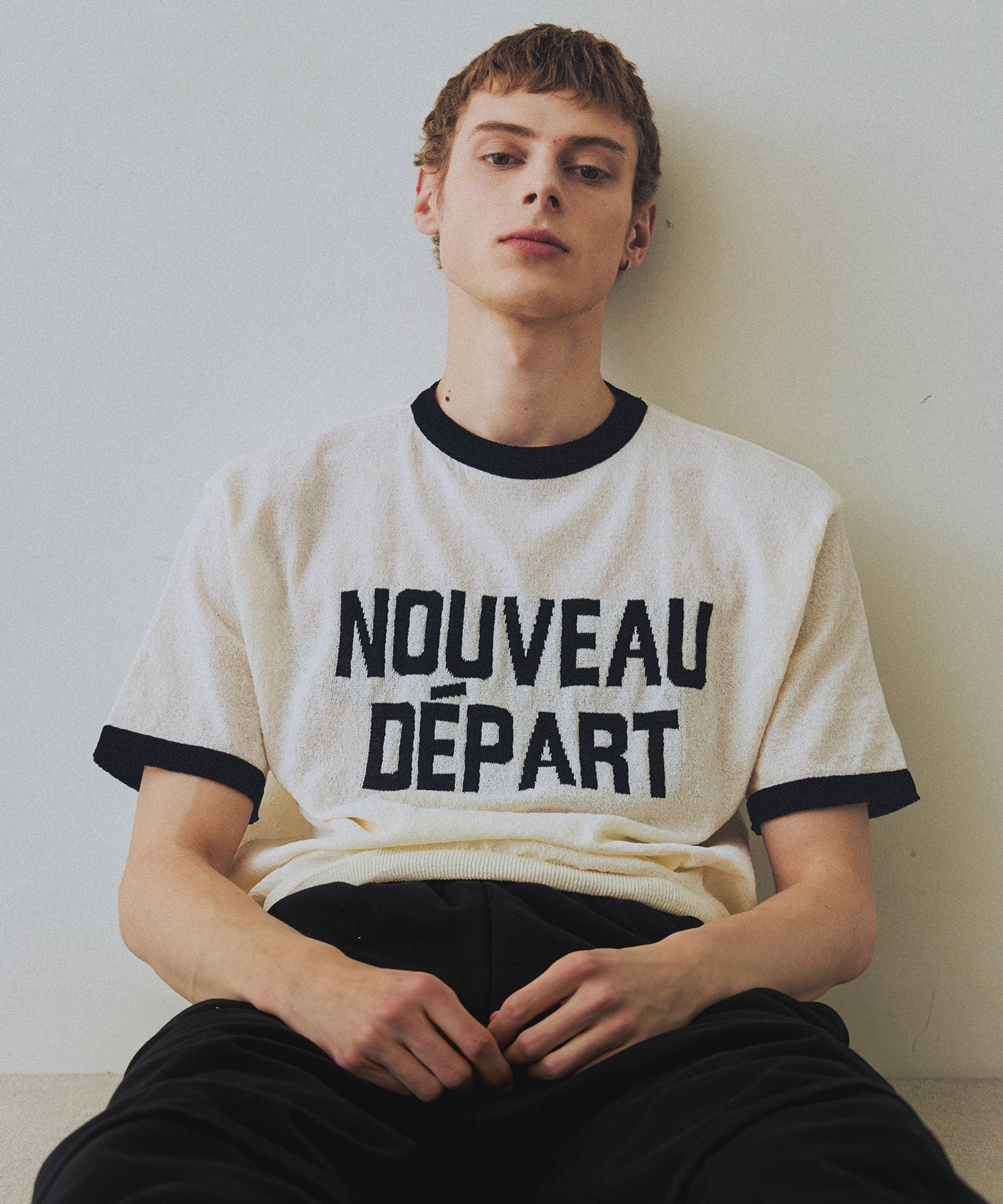 LETTERING SHORT SLEEVE COLOR BLOCK RINGER TEE - IVORY
