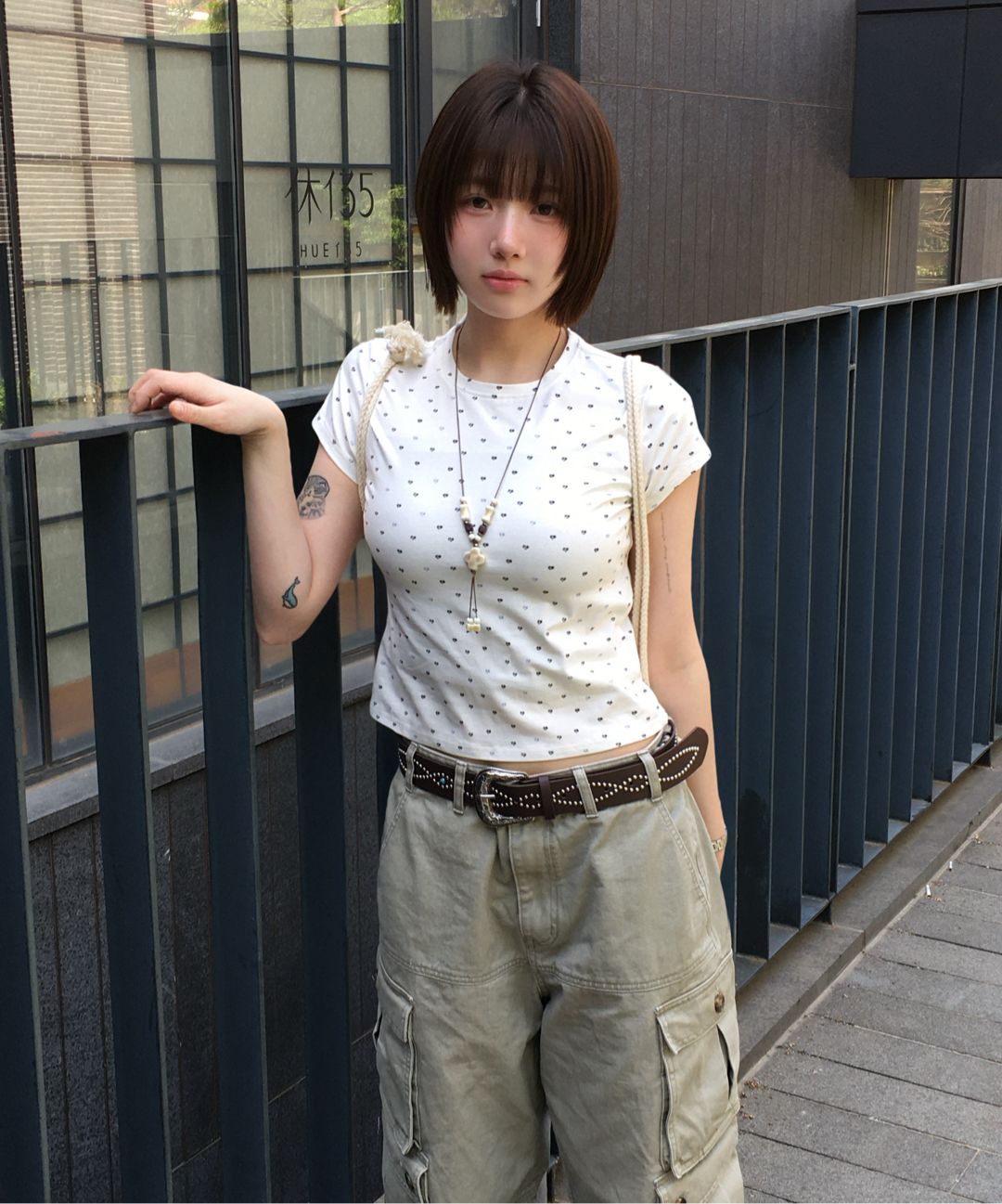 SIGNATURE DOT SLIM SHORT-SLEEVE T-SHIRT