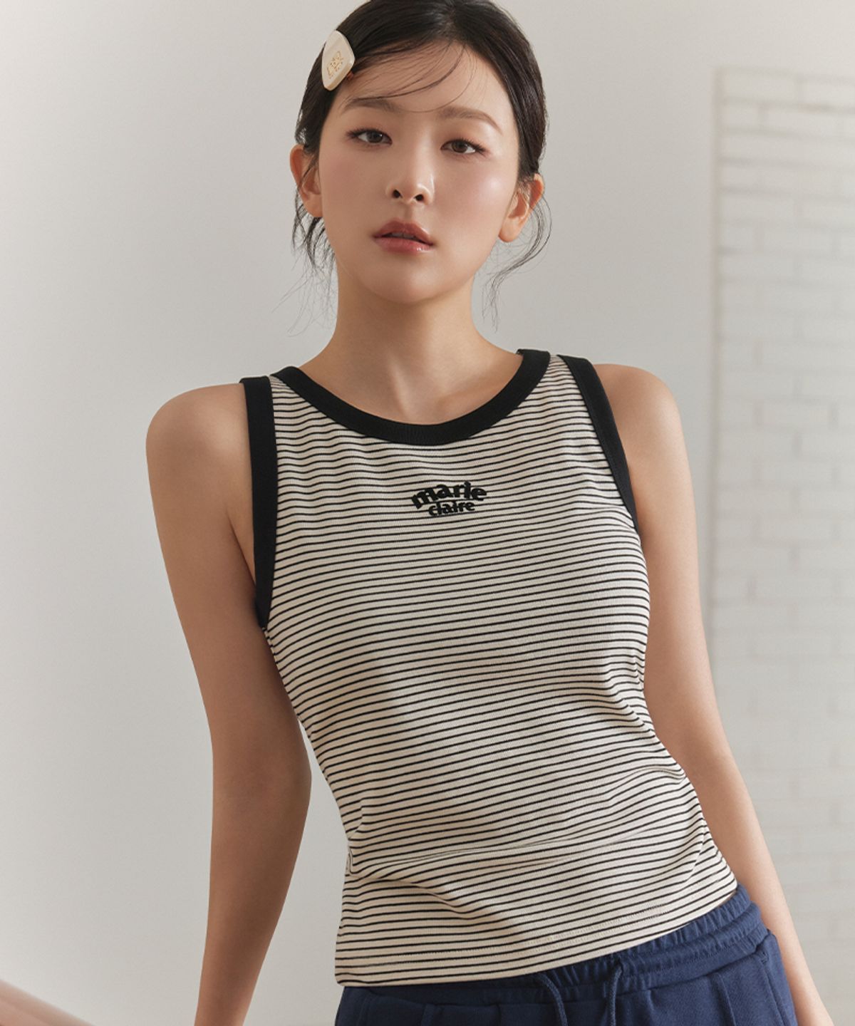 ARCH LOGO STRIPE SLEEVELESS - 2 COLORS