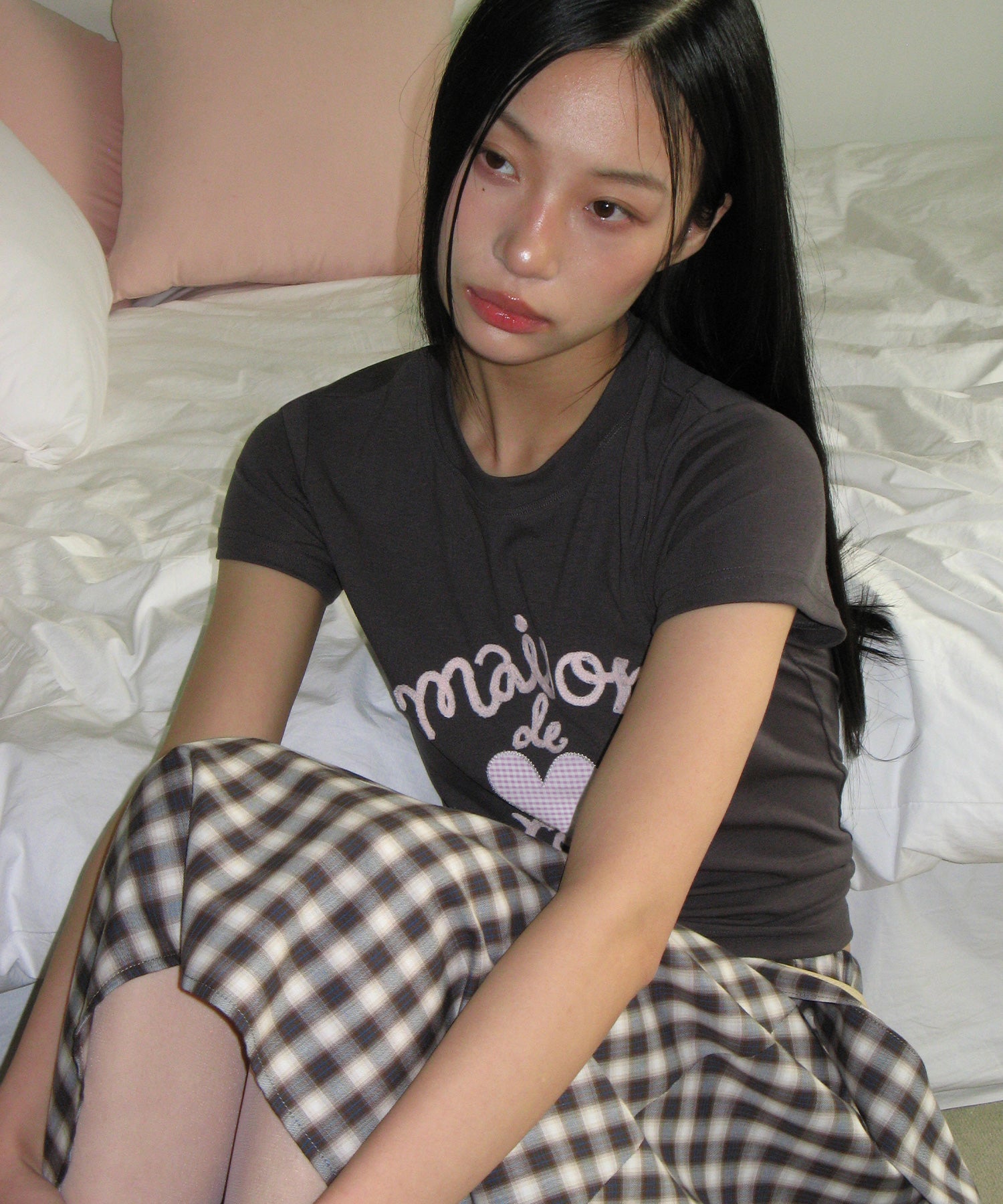 ROLAROLA MAISON DE ROLA EMBROIDERY HEART T-SHIRT - CHARCOAL