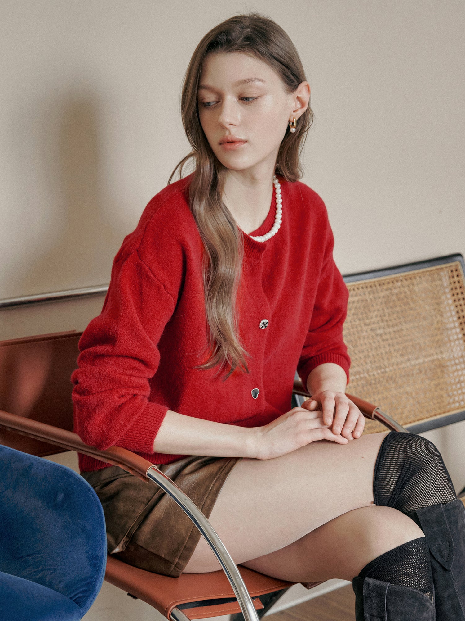 JEWELRY BUTTON ROUND NECK KNIT CARDIGAN