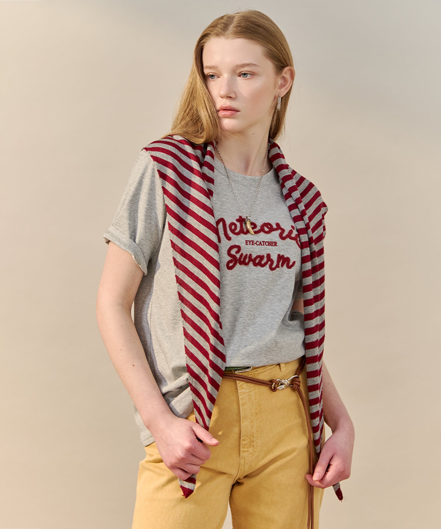 MAXZA STRIPE SCARF SET LETTERING T-SHIRT - GRAY