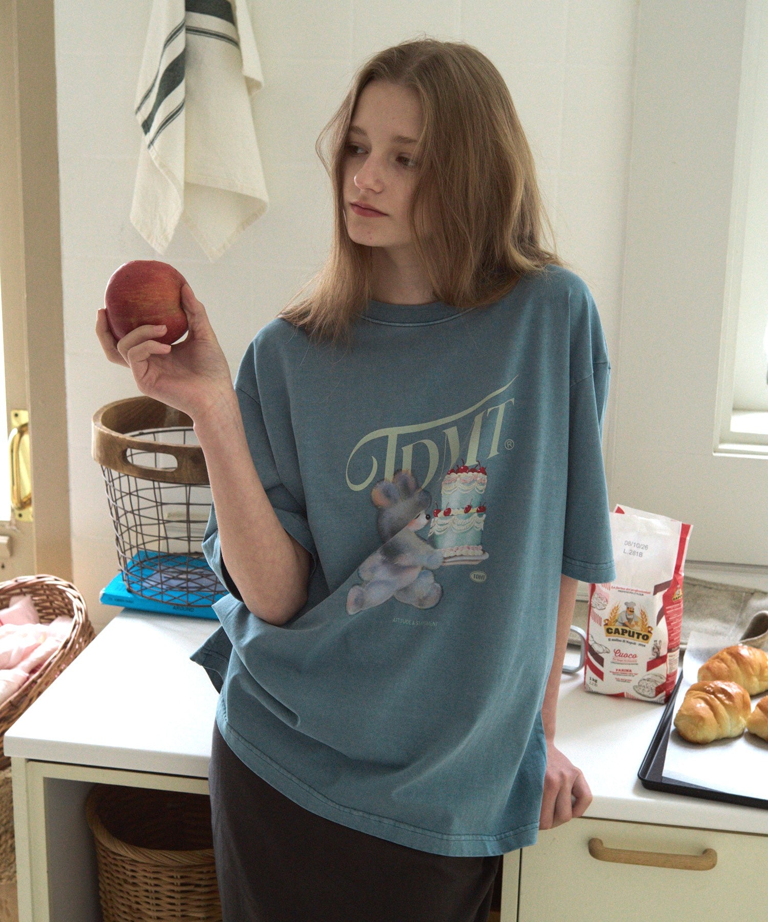 TTUDEMENT CAKE BEAR TEE - 4 COLORS - BLUE