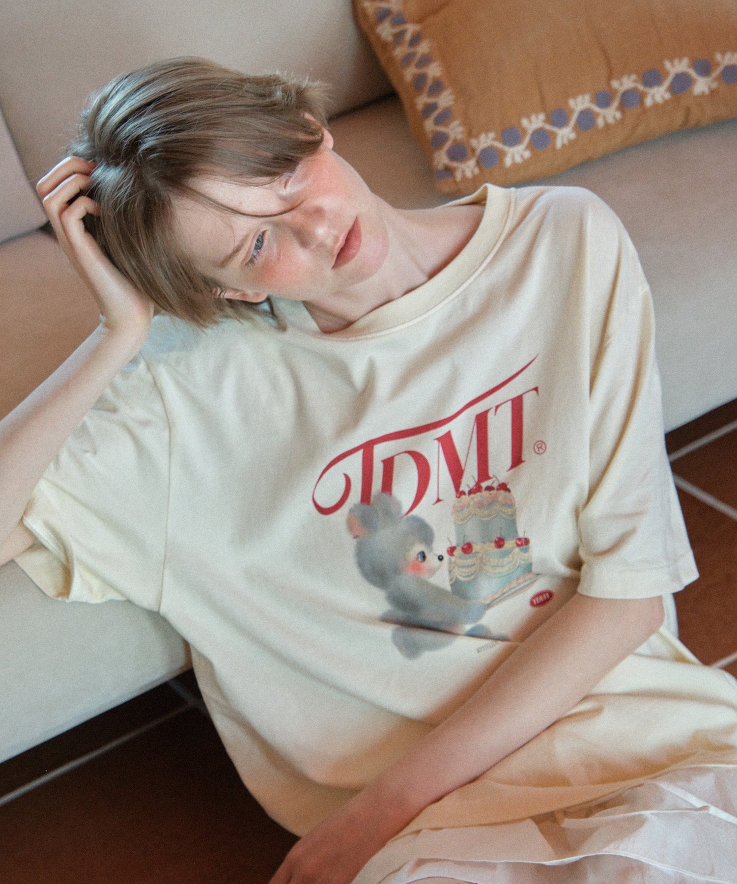 TTUDEMENT CAKE BEAR TEE - 4 COLORS - CREAM